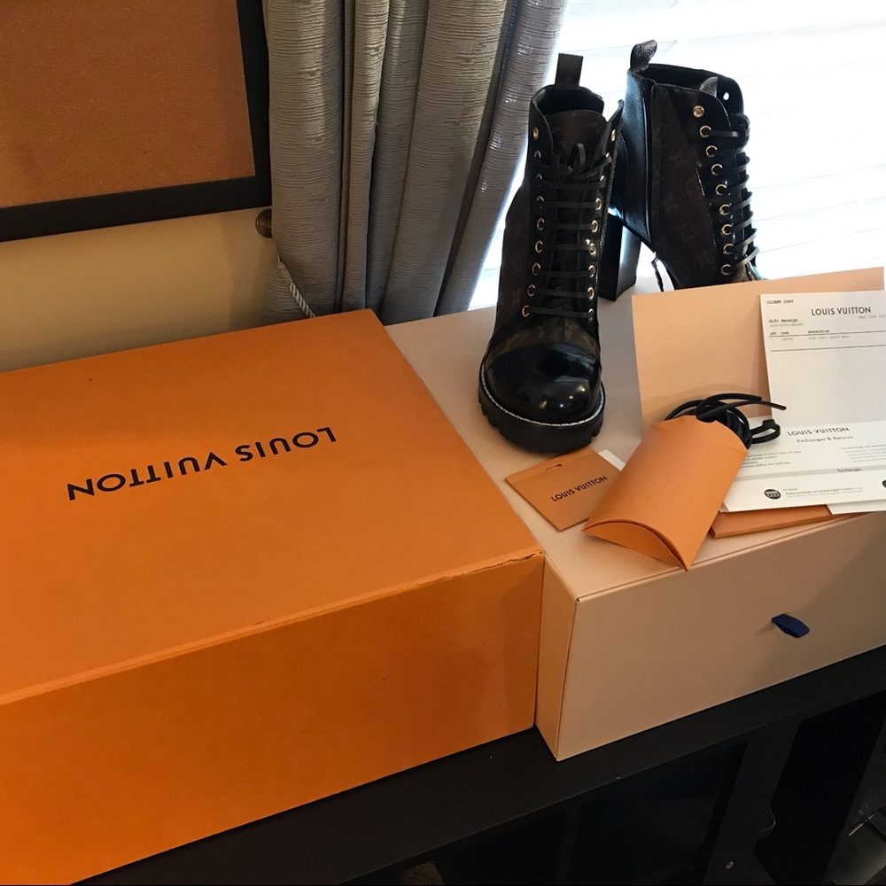 Louis Vuitton Star trail boots size 41
